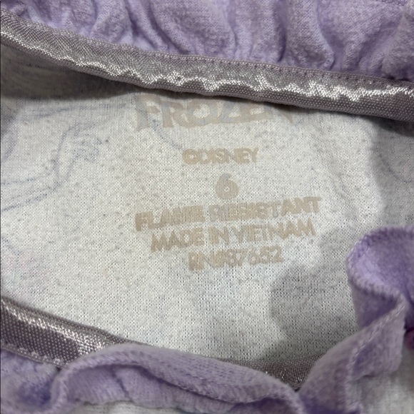 5/$10 Frozen Nightgown - Picture 3 of 3